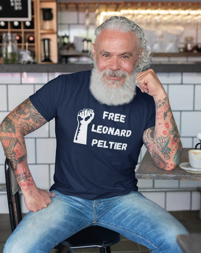 Free Leonard Peltier - fist | Lightweight Tee