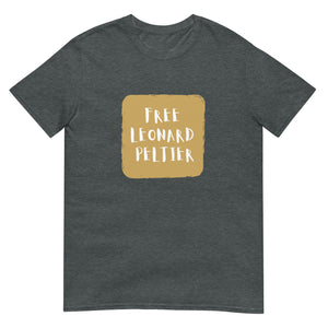 Free Leonard Peltier - b&w | Lightweight Tee